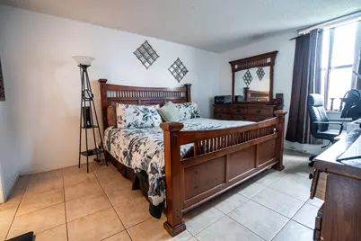 112 Lake Emerald Drive #203, Oakland Park, FL 33309 - Photo 14