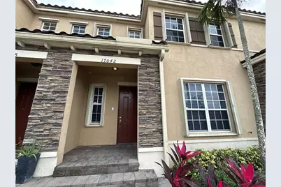17042 SW 95th Terrace, Miami, FL 33196 - Photo 2
