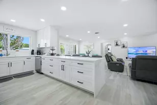 2740 SE 7th St, Pompano Beach, FL 33062 - Photo 2