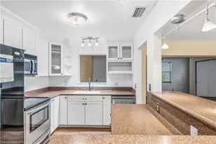 1202 SE Madison Ave, Stuart, FL 34996 - Photo 6