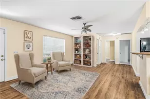 1202 SE Madison Ave, Stuart, FL 34996 - Photo 2