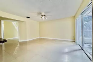 2572 NW 79th Ave, Margate, FL 33063 - Photo 10