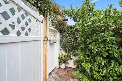 605 Sunset Road, West Palm Beach, FL 33401 - Photo 10