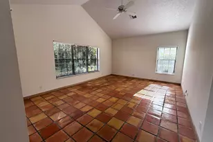 4 Lochwick Rd, Palm Beach Gardens, FL 33418 - Photo 10