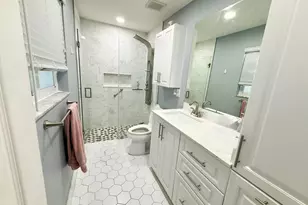 10900 NW 18th Pl, Pembroke Pines, FL 33026 - Photo 6