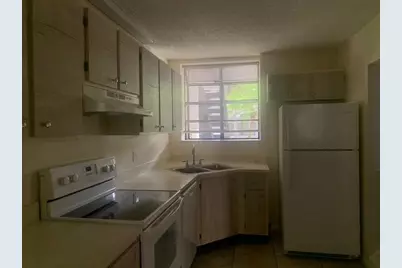 1256 S Military Trail #913, Deerfield Beach, FL 33442 - Photo 16