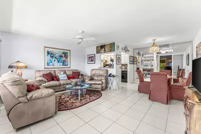 629 Fanshaw O, Boca Raton, FL 33434 - Photo 2