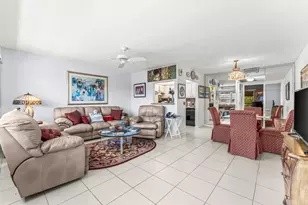 629 Fanshaw O, Boca Raton, FL 33434 - Photo 2