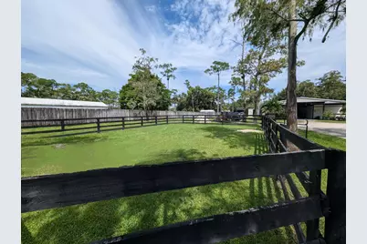 13161 Casey Road #- Barn -, Loxahatchee Groves, FL 33470 - Photo 20