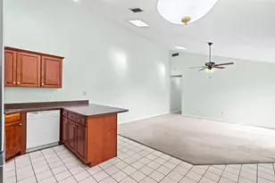 5620 Eagle Lake Dr, Palm Beach Gardens, FL 33418 - Photo 6