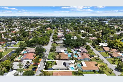 8478 NW 14th Court, Coral Springs, FL 33071 - Photo 36