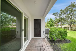 6851 Broadwater Ln, Lake Worth, FL 33467 - Photo 24