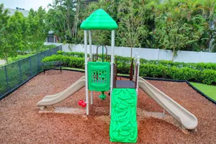 6851 Broadwater Ln, Lake Worth, FL 33467 - Photo 10