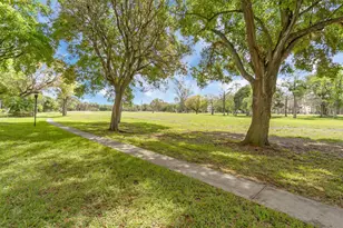 5860 NW 44th St, Lauderhill, FL 33319 - Photo 22