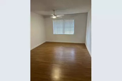 24 Laredo Place, Davie, FL 33324 - Photo 8