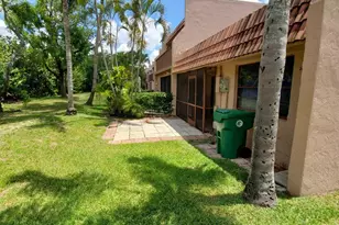 24 Laredo Pl, Davie, FL 33324 - Photo 18