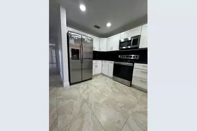 5605 SW 24th Avenue, Fort Lauderdale, FL 33312 - Photo 10