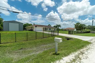17468 N 38th Rd Road N, The Acreage, FL 33470 - Photo 2