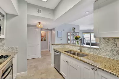 975 NW Flagler Avenue #407, Stuart, FL 34994 - Photo 8