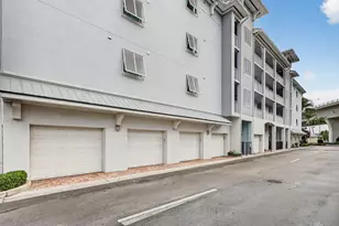 675 NW Flagler Ave, Stuart, FL 34994 - Photo 2