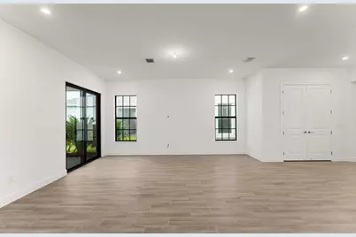 870 SW Newfield Avenue, Palm City, FL 34990 - Photo 4
