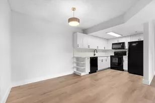 6881 NW 173rd Dr, Hialeah, FL 33015 - Photo 6