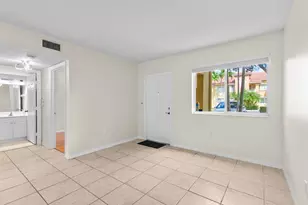 7850 NW 6th St, Pembroke Pines, FL 33024 - Photo 2