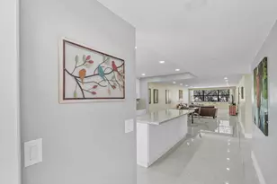 2704 NW 104th Ave, Sunrise, FL 33322 - Photo 4
