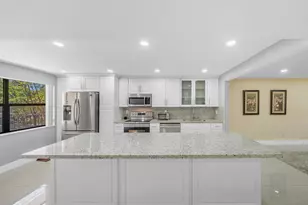 2704 NW 104th Ave, Sunrise, FL 33322 - Photo 6