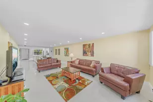 2704 NW 104th Ave, Sunrise, FL 33322 - Photo 18