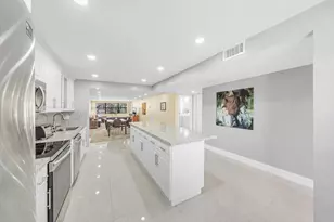 2704 NW 104th Ave, Sunrise, FL 33322 - Photo 10