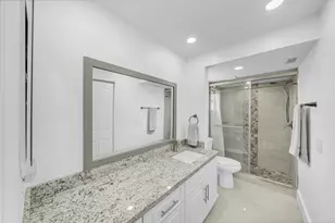 2704 NW 104th Ave, Sunrise, FL 33322 - Photo 24