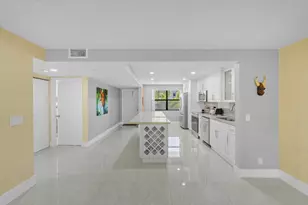 2704 NW 104th Ave, Sunrise, FL 33322 - Photo 12