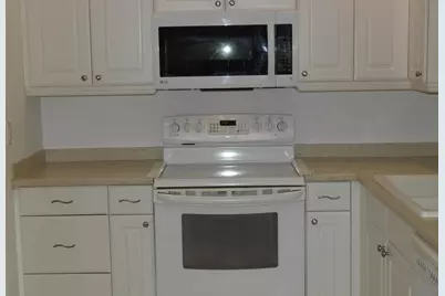 10125 NW 71st Street, Tamarac, FL 33321 - Photo 8