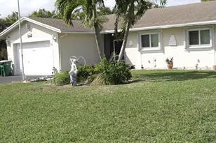 10125 NW 71st St, Tamarac, FL 33321 - Photo 16