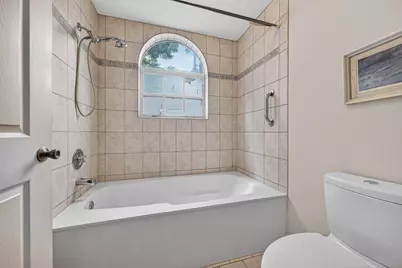 2501 NE 14th Street #301, Pompano Beach, FL 33062 - Photo 18