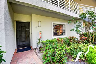 10 Southport Ln, Boynton Beach, FL 33436 - Photo 4