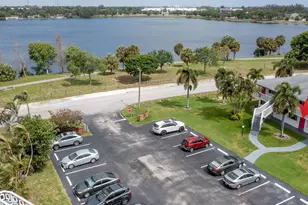 2180 Lake Osborne Dr, Lake Worth Beach, FL 33461 - Photo 4