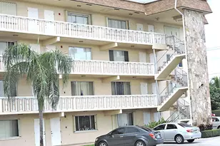 300 Village Green Cir S, Palm Springs, FL 33461 - Photo 2