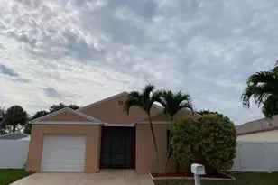 41 Buxton Ln, Boynton Beach, FL 33426 - Photo 2