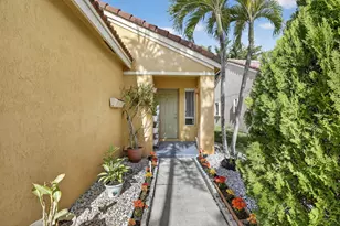 1441 Majesty Terrace, Weston, FL 33327 - Photo 2