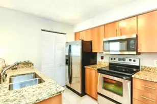 1050 Crystal Way, Delray Beach, FL 33444 - Photo 10