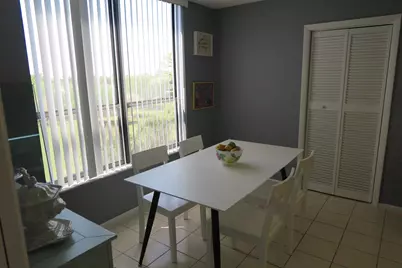 7578 Regency Lake Drive #501, Boca Raton, FL 33433 - Photo 10