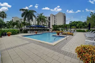 7578 Regency Lake Dr, Boca Raton, FL 33433 - Photo 30