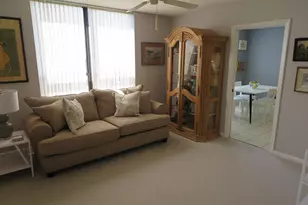7578 Regency Lake Dr, Boca Raton, FL 33433 - Photo 24