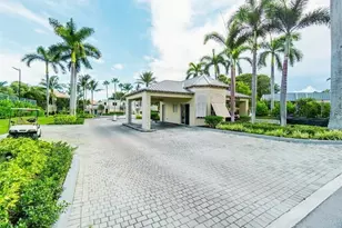 9 Royal Palm Way, Boca Raton, FL 33432 - Photo 1