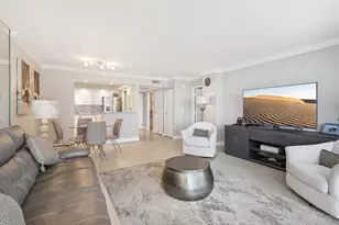 5440 N Ocean Dr, Singer Island, FL 33404 - Photo 14