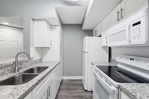 2900 S University Dr, Davie, FL 33328 - Photo 10