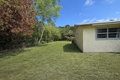 5512 Buchanan Drive, Fort Pierce, FL 34982 - Photo 6