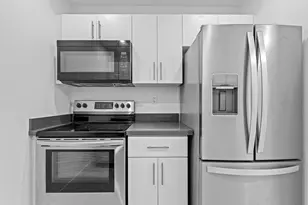 9227 SW 87th Ave, Miami, FL 33176 - Photo 4